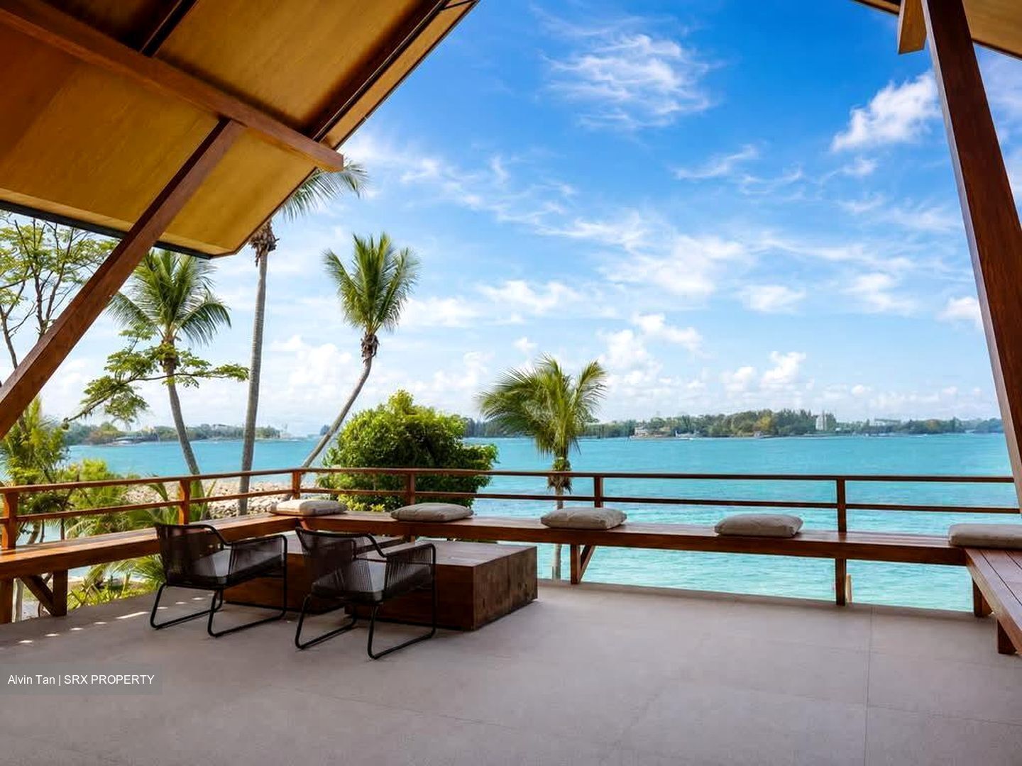Ocean Drive (D4), Detached #561640691